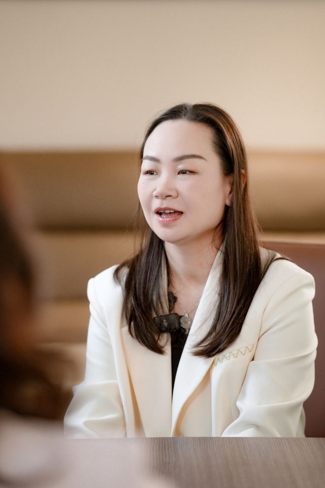 完美日记妆养一体一周年 发布第三代“仿生膜”科技(图5)