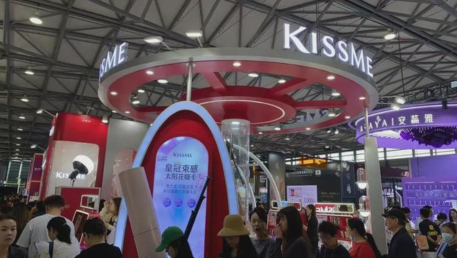 【现场】家化、自然堂等美妆企业亮相美博会！(图14)