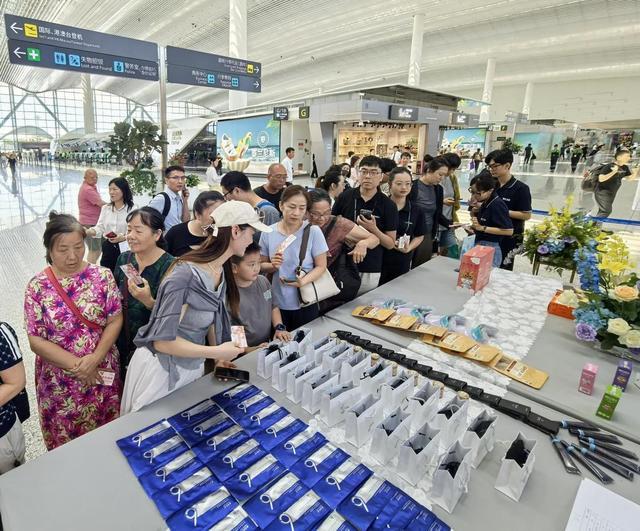 广州白云机场举办美妆节探索“航空+零售”服务新路径