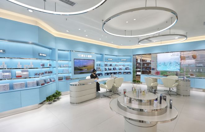 解码广州白云美妆跨越式发展动能：从研发到出海实现全链协同(图2)